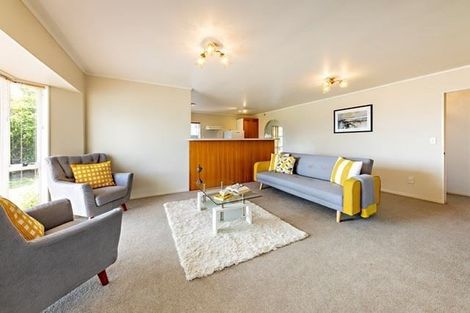 Photo of property in 56 Rushgreen Avenue, Pahurehure, Papakura, 2113