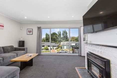 Photo of property in 11 Penryn Drive, Camborne, Porirua, 5026