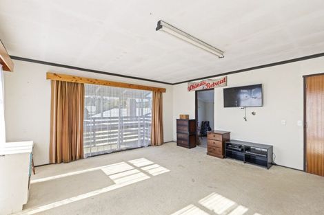 Photo of property in 11a Queen Street, Waitara, 4320
