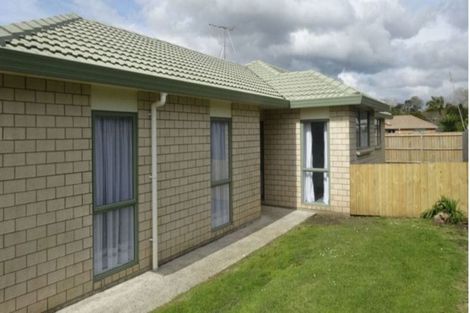 Photo of property in 44 Kayes Road, Pukekohe, 2120
