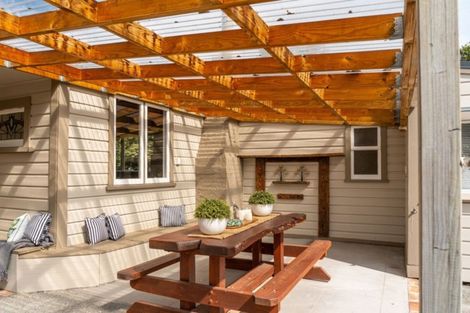 Photo of property in 12 Kent Street, Carterton, 5713