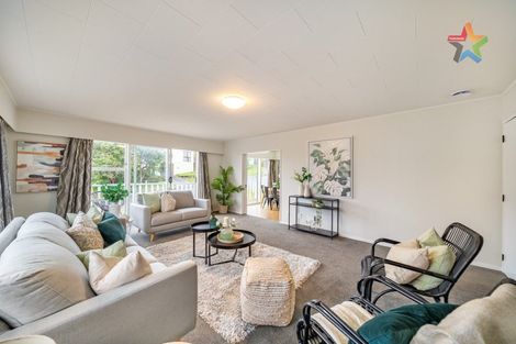 Photo of property in 8 Robson Street, Stokes Valley, Lower Hutt, 5019