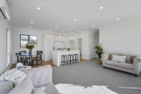 Photo of property in 3 Horoeka Street, Inglewood, 4330