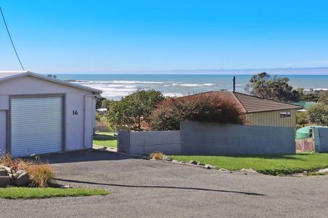 Photo of property in 14 Semple Street, Kakanui, Oamaru, 9495