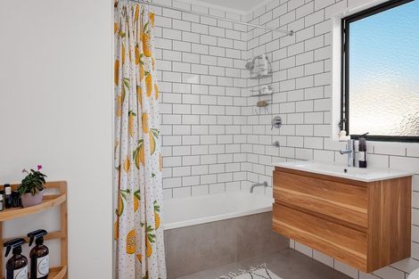 Photo of property in 25a Longstead Avenue, Papamoa Beach, Papamoa, 3118