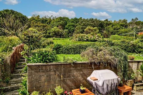 Photo of property in 27 Bedford Street, Northland, Wellington, 6012