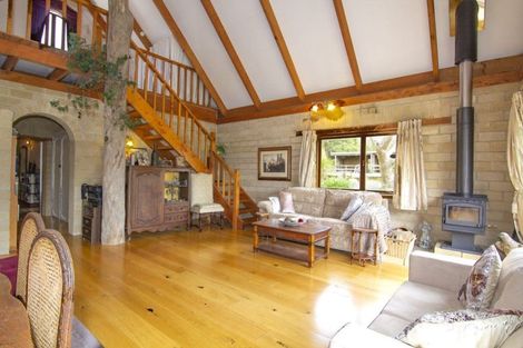 Photo of property in 280 Inland Road, Helensville, 0875