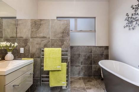 Photo of property in 249a Paremoremo Road, Lucas Heights, Auckland, 0632