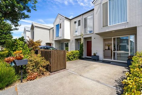Photo of property in 53 Glidepath Road, Hobsonville, Auckland, 0616