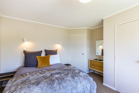 Photo of property in 7 Te Urunga Place, Acacia Bay, Taupo, 3330