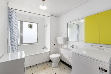 Photo of property in Iona Towers, 502/140 Abel Smith Street, Te Aro, Wellington, 6011