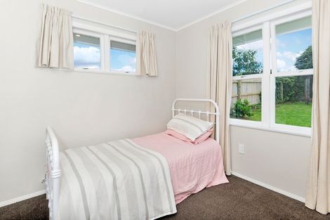 Photo of property in 13 Orchard Rise, Rosehill, Papakura, 2113