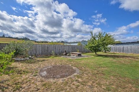 Photo of property in 56 Valley Road, Hikurangi, 0114