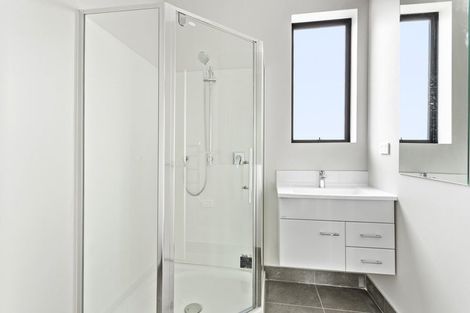 Photo of property in 5/17 Uku Lane, Hobsonville, Auckland, 0616