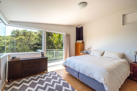 Photo of property in 142 Waiheke Road, Waiheke Island, 1971