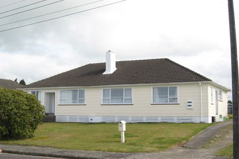 Photo of property in 17-19 Essex Street, Stratford, 4332