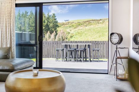 Photo of property in 3 Foremast Place, Whitby, Porirua, 5024