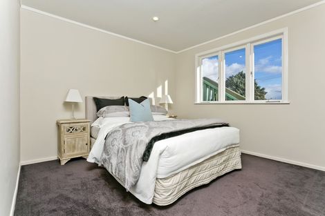 Photo of property in 1/1a Becroft Drive, Forrest Hill, Auckland, 0620