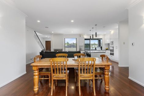 Photo of property in 73 Waldorf Crescent, Orewa, 0931