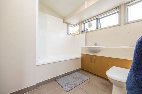 Photo of property in 1 Dovedale Place, Parnell, Auckland, 1010