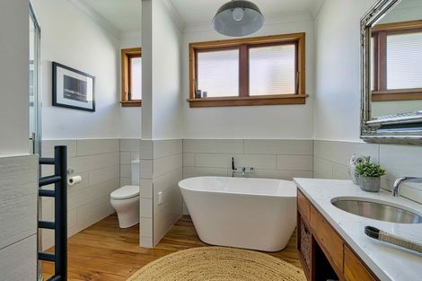 Photo of property in 14 Simla Avenue, Havelock North, 4130