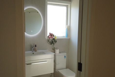 Photo of property in 12 Kambalda Street, Mangere Bridge, Auckland, 2022