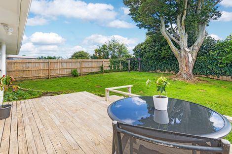 Photo of property in 13 Orchard Rise, Rosehill, Papakura, 2113