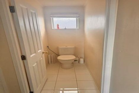 Photo of property in 5 Tesla Place, Totara Vale, Auckland, 0629