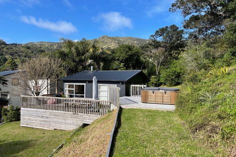 Photo of property in 7 Beach Valley Road, Piha, New Lynn, 0772