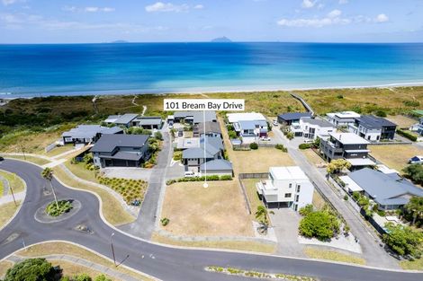 Photo of property in 101 Bream Bay Drive, Ruakaka, 0116