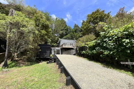 Photo of property in 37 Western Road, Laingholm, Auckland, 0604