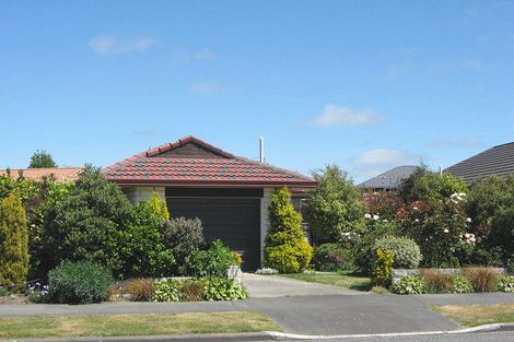 Photo of property in 3/69 Donnington Street, Parklands, Christchurch, 8083