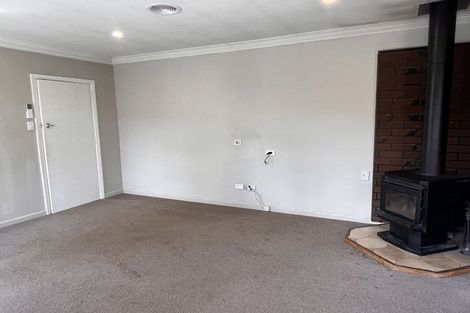 Photo of property in 17 Grimseys Road, Redwood, Christchurch, 8051