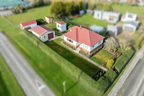 Photo of property in 153 Seaward Road, Edendale, 9825