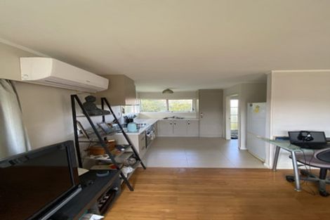 Photo of property in 2/18 Mirrabooka Avenue, Botany Downs, Auckland, 2010