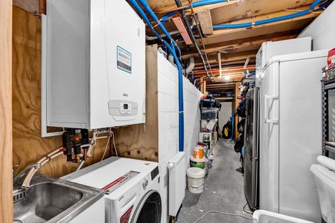 Photo of property in 11 Roto Street, Westown, New Plymouth, 4310