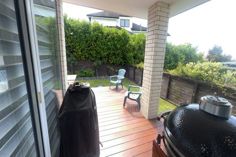 Photo of property in 15 Boardwalk Rise, Long Bay, Auckland, 0630