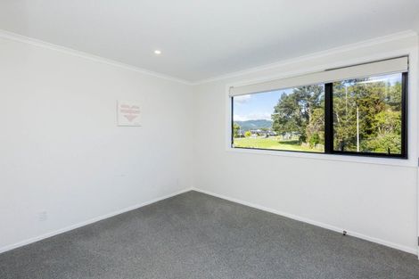 Photo of property in 40 Dahl Drive, Wallaceville, Upper Hutt, 5018