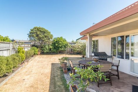 Photo of property in 25 Hadleigh Court, Paraparaumu, 5032