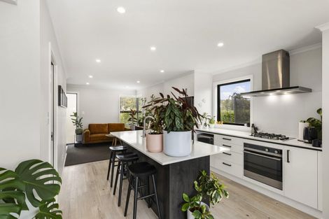 Photo of property in 14 Fitch Lane, Wallaceville, Upper Hutt, 5018