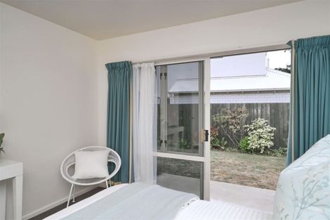 Photo of property in 1 Basil Place, Mount Pleasant, Christchurch, 8081