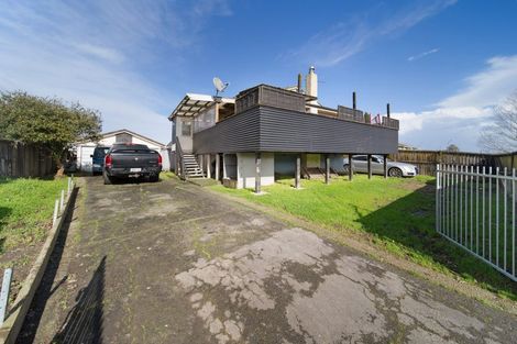 Photo of property in 3 Tilbrook Place, Papakura, 2110