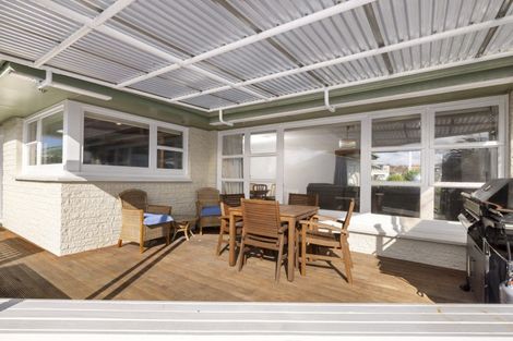 Photo of property in 261 Ngatai Road, Otumoetai, Tauranga, 3110