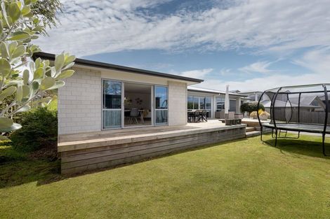 Photo of property in 8c Tinopai Drive, Omokoroa, 3114
