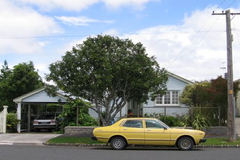 Photo of property in 20 Premier Avenue, Point Chevalier, Auckland, 1022