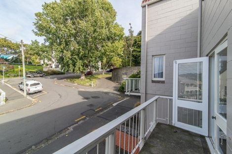 Photo of property in 22 Cottleville Terrace, Thorndon, Wellington, 6011