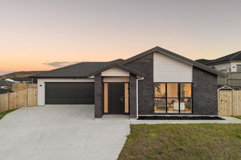 Photo of property in 7 Dolcetto Place, Pokeno, 2402