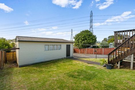 Photo of property in 16 Arlette Place, Massey, Auckland, 0614