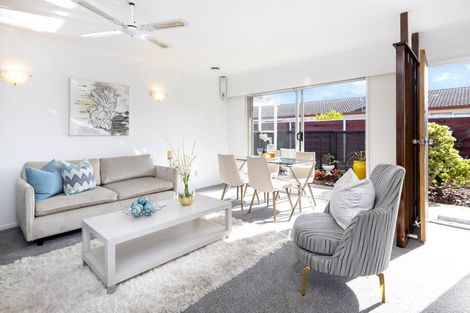 Photo of property in 2/3 Jern Place, Eastern Beach, Auckland, 2012