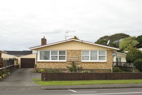 Photo of property in 241 Mangorei Road, Merrilands, New Plymouth, 4312